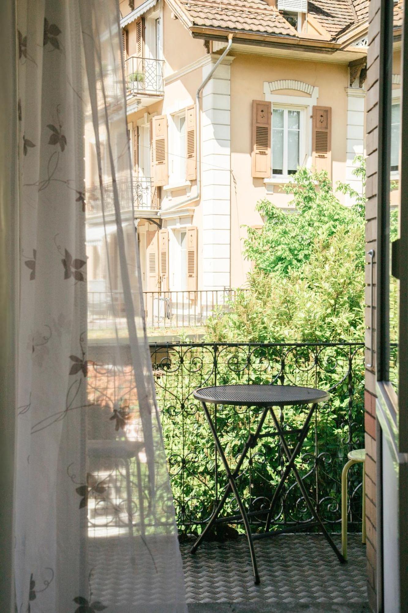 Between Lakes Apartments - 54 Интерлакен Экстерьер фото